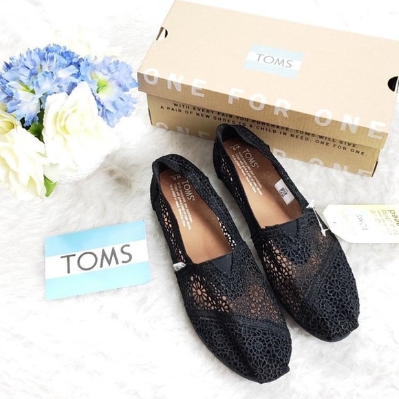 Toms Shoes - ⛔Toms Black Classic Moroccan Crochet Slip On